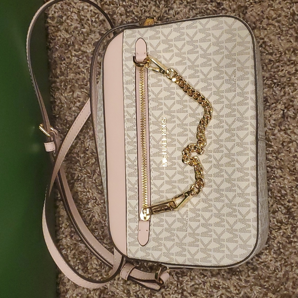White and Pink MK purse